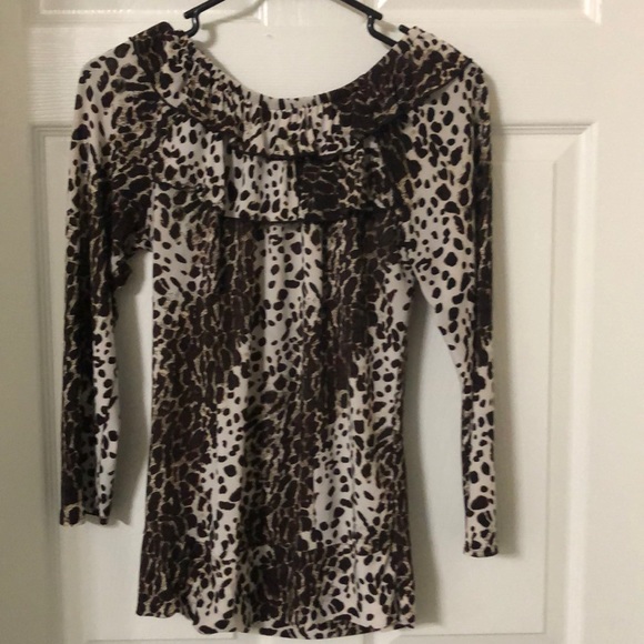 Essentials by Milano ruffle animal print top - Picture 4 of 4